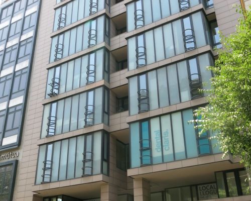 Edificio Residencial Pau Claris Orlando DeUrrutia